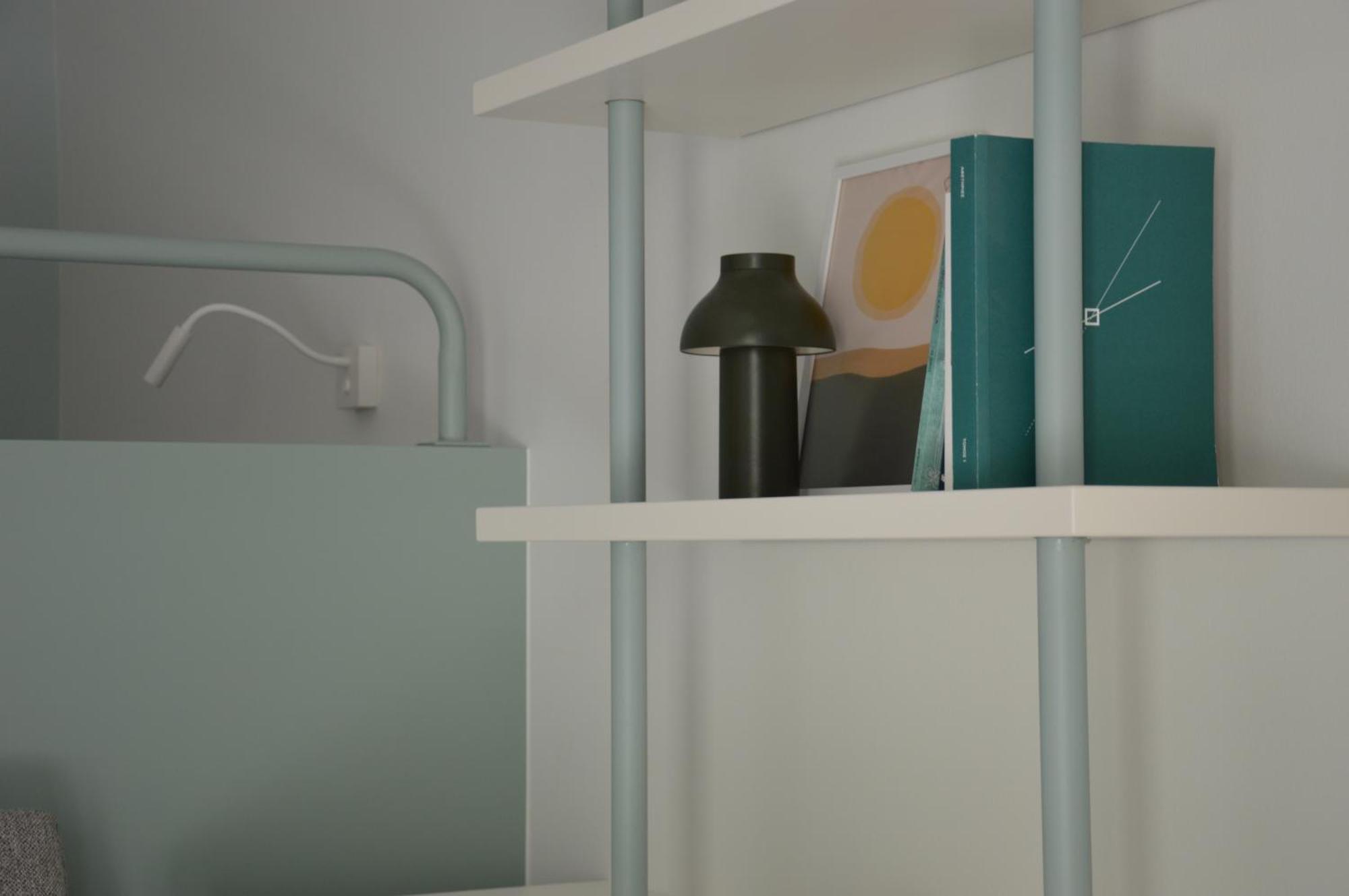 Apartment Minimal Oasis